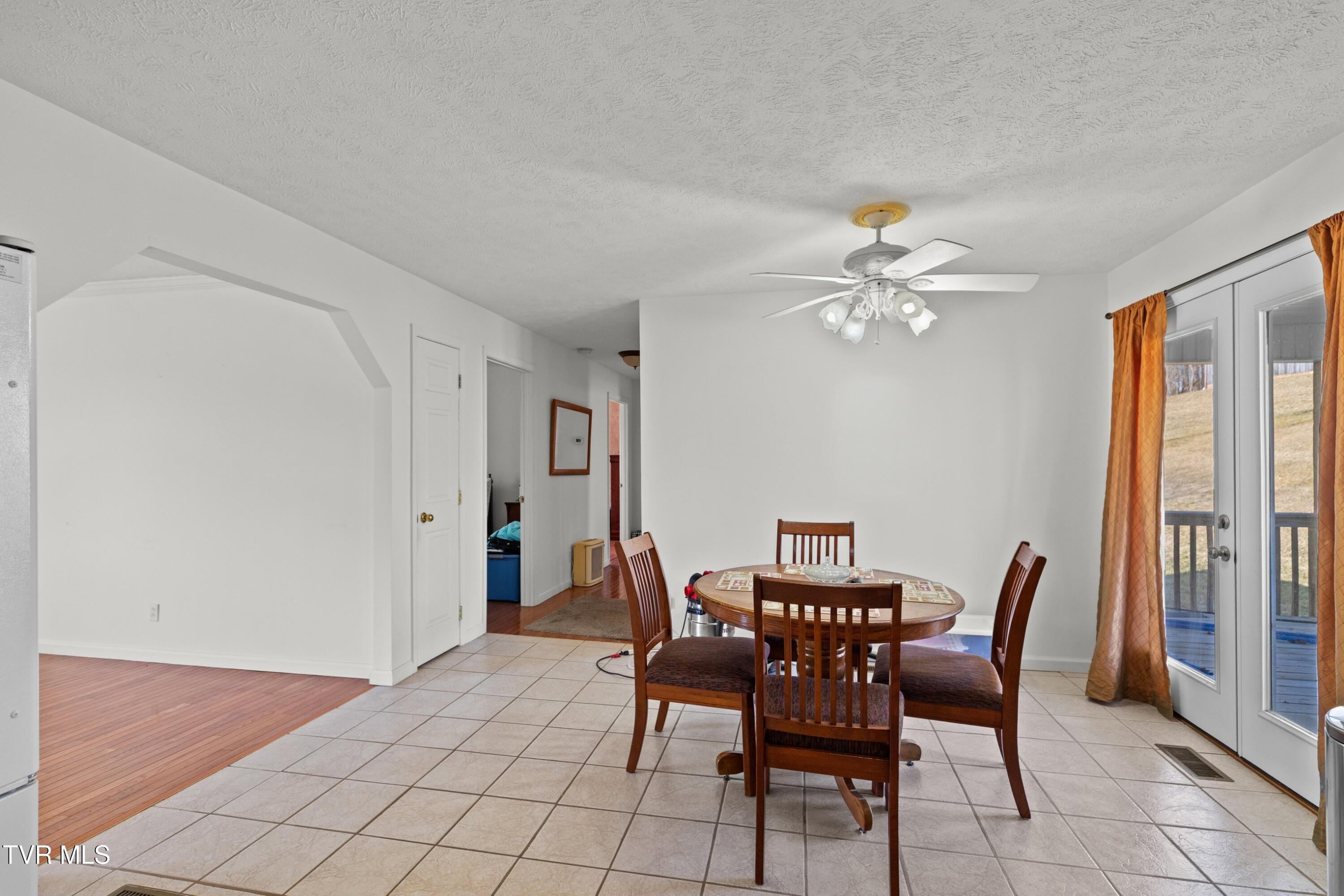 1370 Raven Hill Road Tazewell, TN 37879 - Photo 8 of 28 012-1370RavenHillRoad-Tazewell-TN-37879-