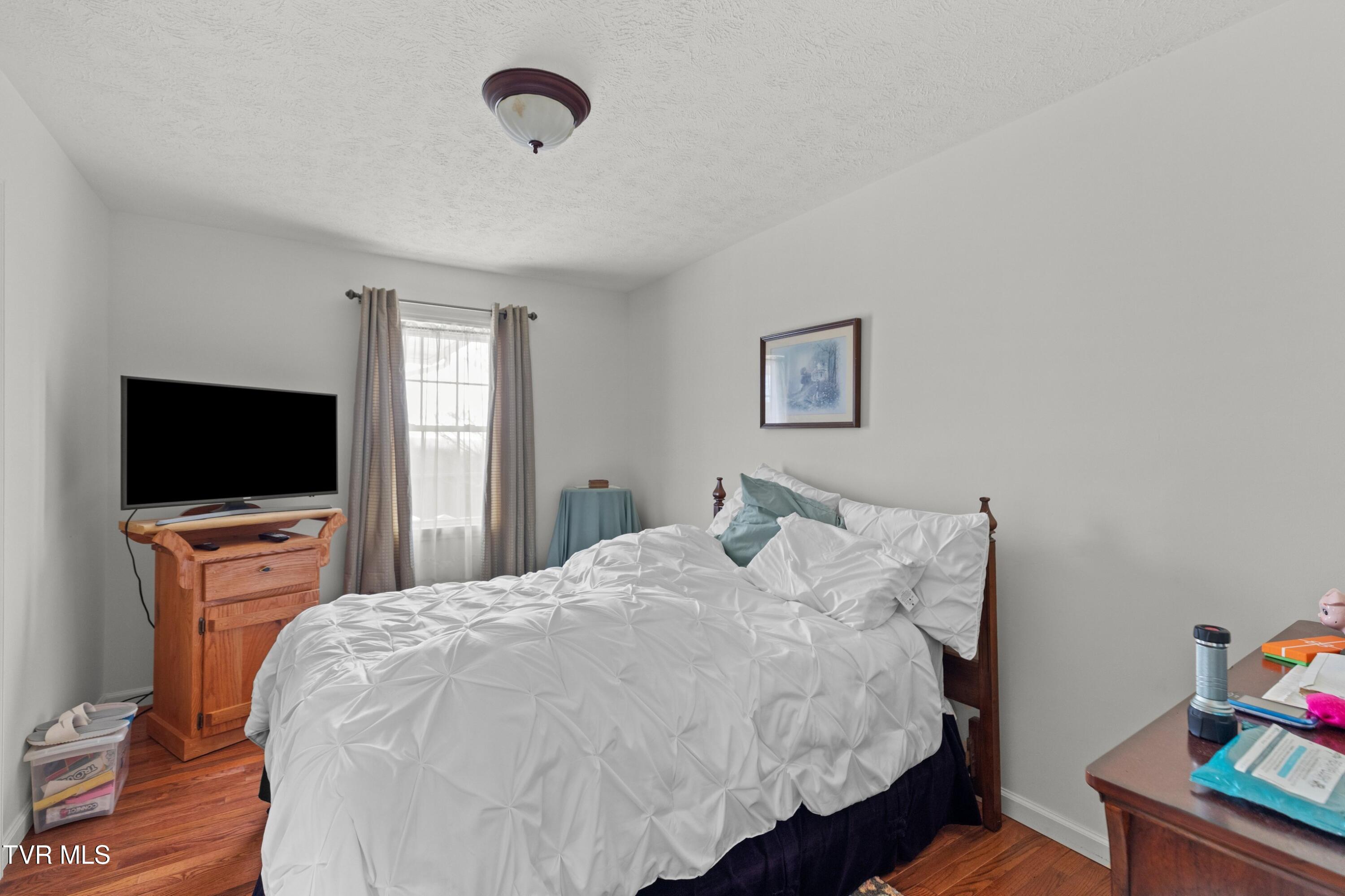 1370 Raven Hill Road Tazewell, TN 37879 - Photo 10 of 28 014-1370RavenHillRoad-Tazewell-TN-37879-