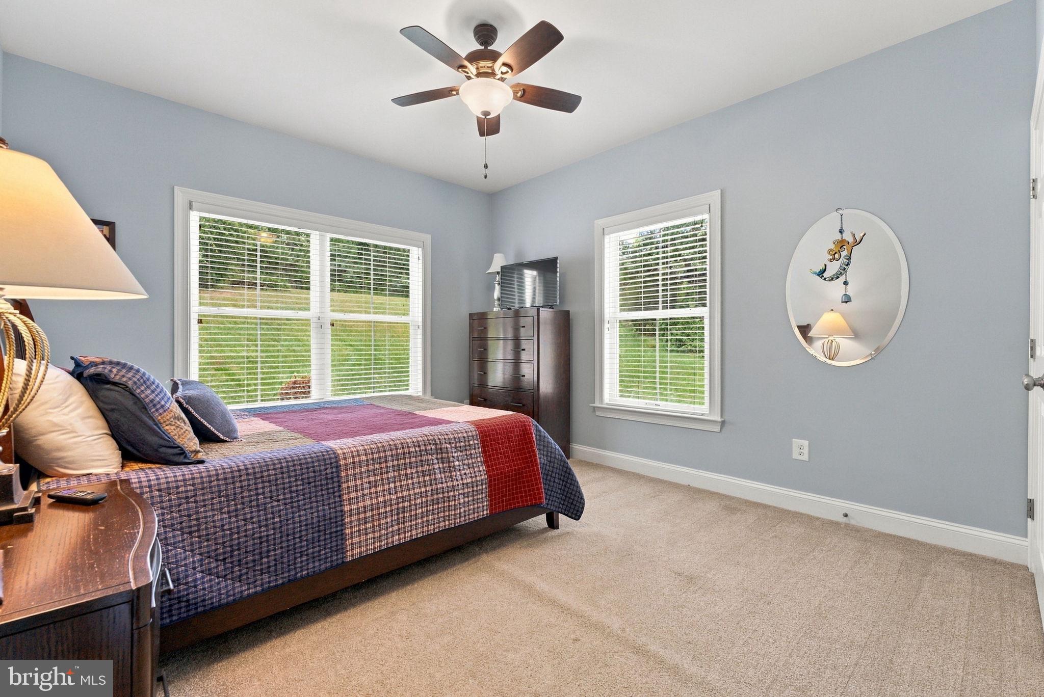 9813 Crest Hill Road Marshall, VA 20115 - Photo 39 of 113 Second bedroom