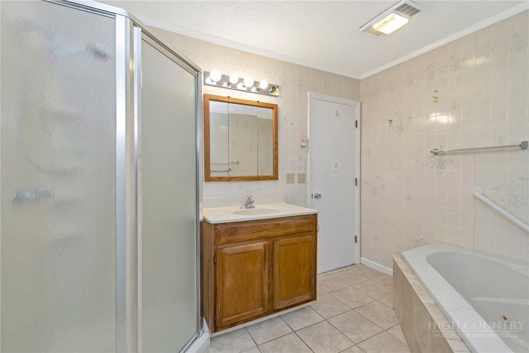 90 Rabbit Hill Lane Newland, NC 28657 - Photo 28 of 49