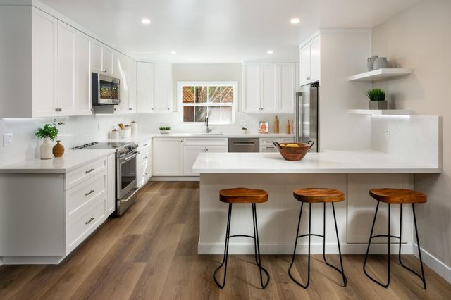 $5,788,000 | 706 University Avenue, Los Altos, CA 94022