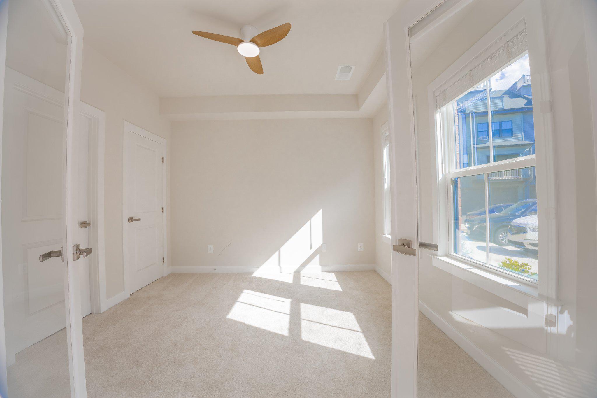 5313 8th Road South Arlington, VA 22204 - Photo 12 of 50 1st floor Office/Bedroom