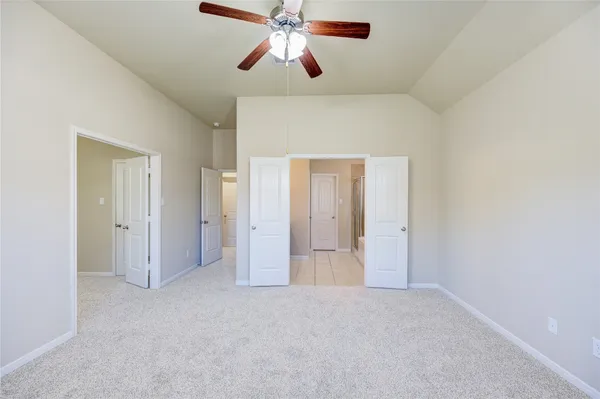 $2,450 | 19306 Boulder Bay Lane, Humble, TX 77346