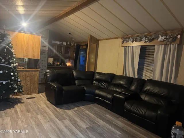 $57,000 | 1201 West Washington Avenue, Unit 36, Yakima, WA 98903