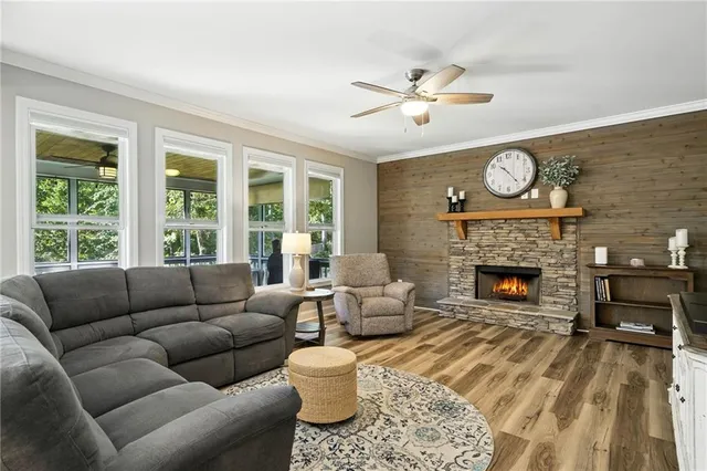 $499,800 | 25 Shoreline Drive, Cartersville, GA 30120