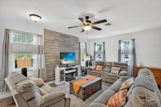 $290,000 | 2151 Southeast Destin Drive, Port St. Lucie, FL 34952