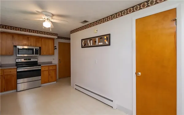 $2,550 | 1568 Schlegel Road, Webster, NY 14580