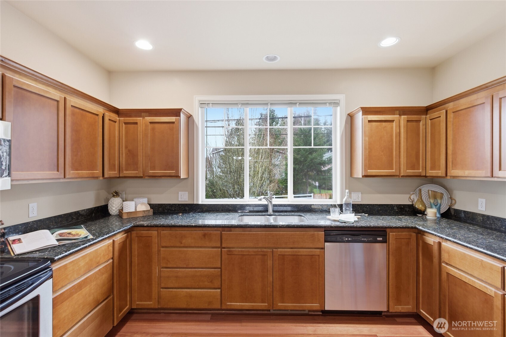 16415 48th Avenue West Edmonds, WA 98026 - Photo 13 of 27