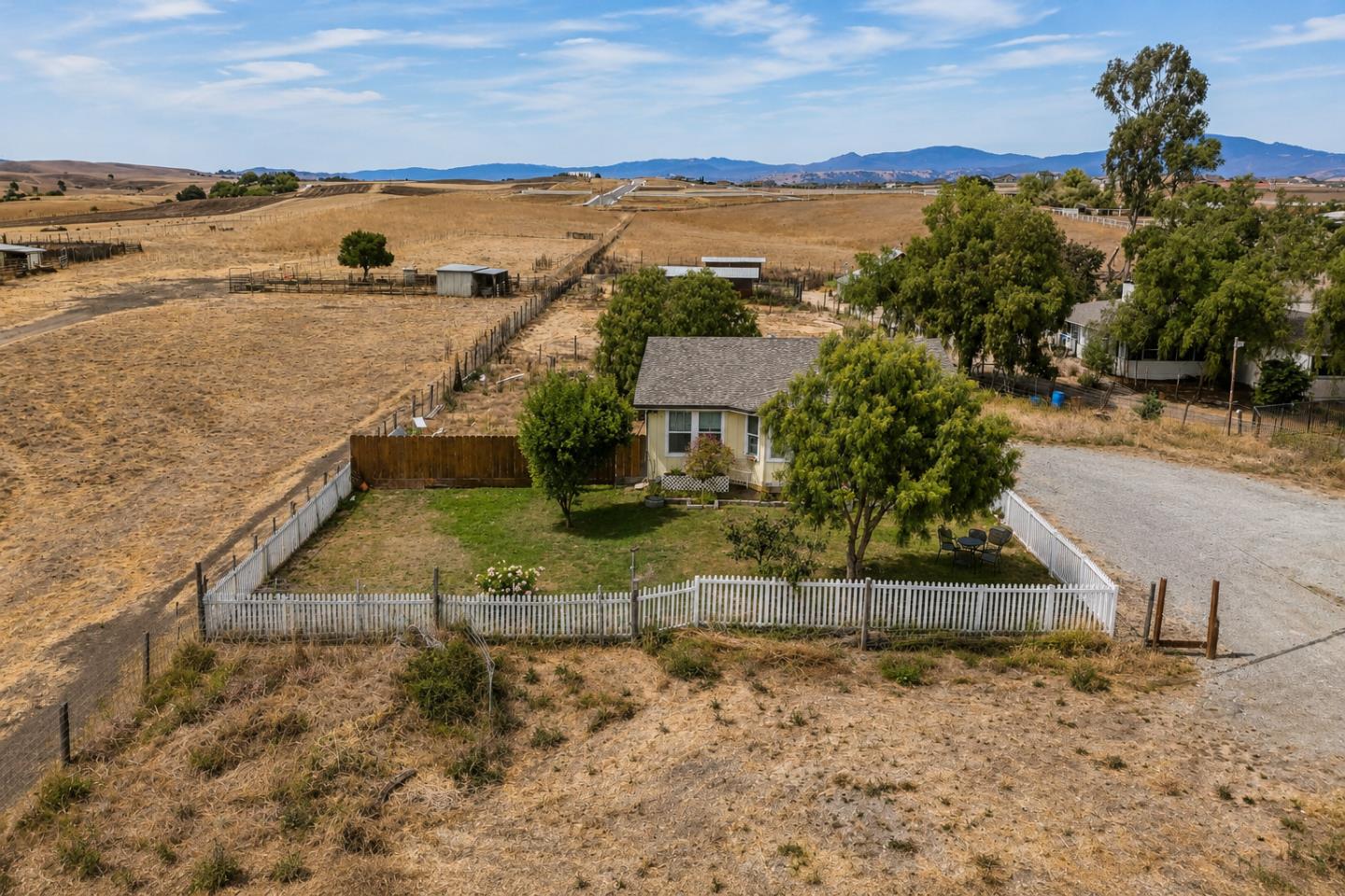433 Mansfield Road Hollister, CA 95023 - Photo 22 of 49