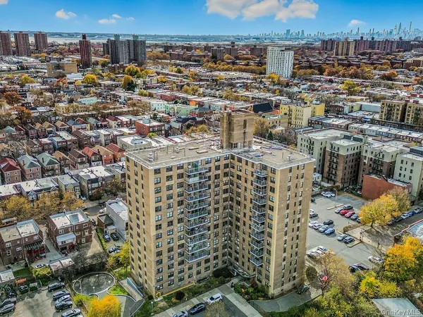$165,000 | 1966 Newbold Avenue, Unit 505 | Unionport
