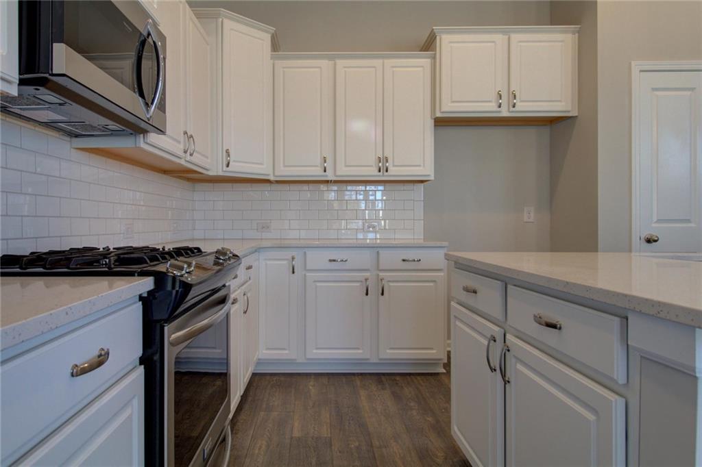13091 Pennington Road Fishers, IN 46037 - Photo 8 of 27 Gallery Image 8