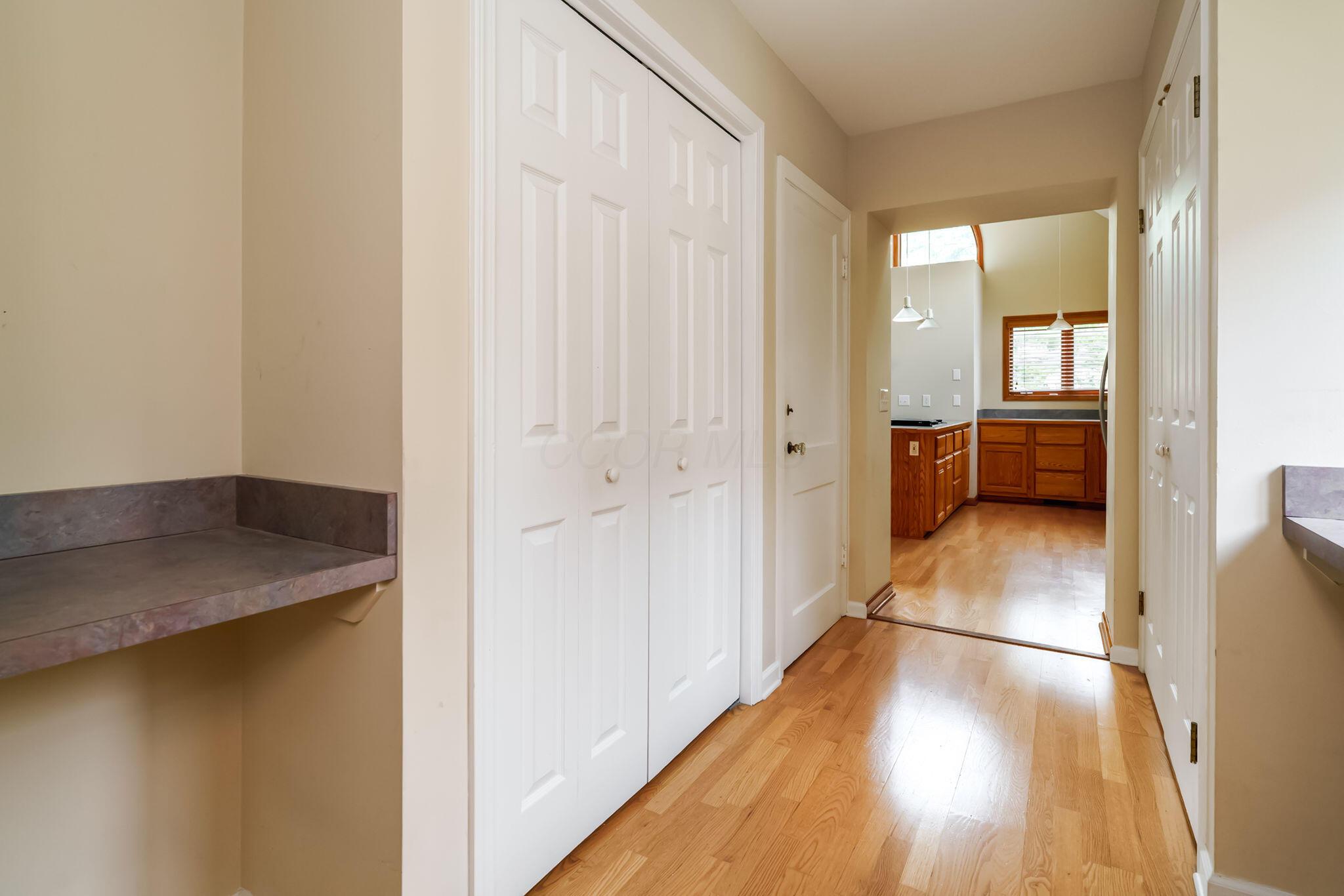908 Vernon Road Columbus, OH 43209 - Photo 11 of 36 Pantry/Storage