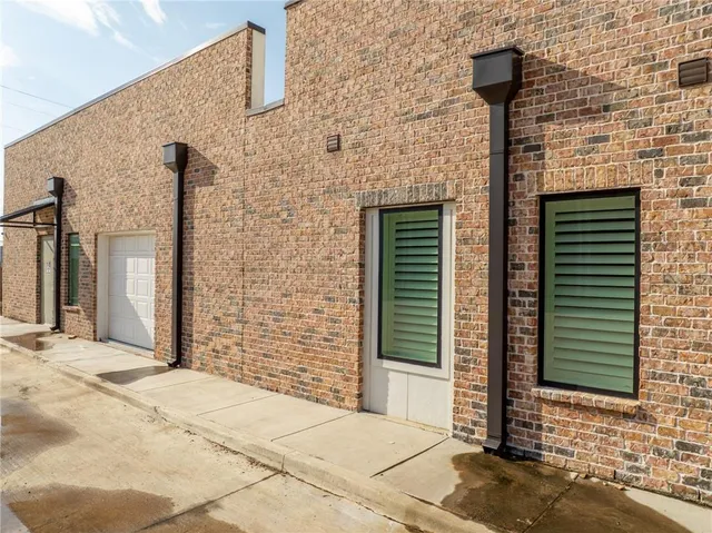 a view of a water fountain