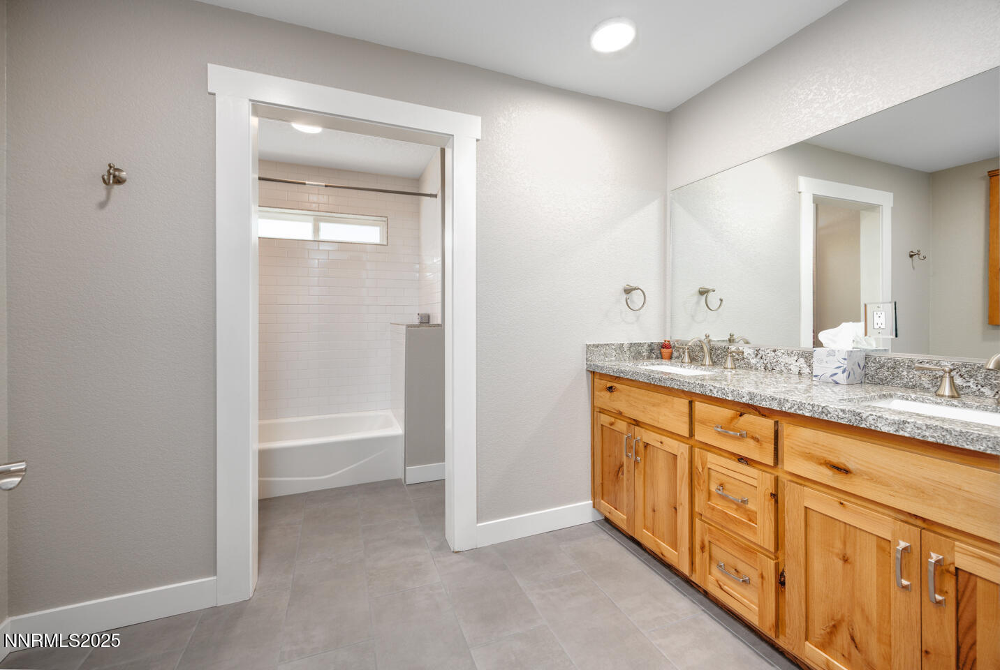 2011 Silver Circle Fallon, NV 89406 - Photo 12 of 33 12