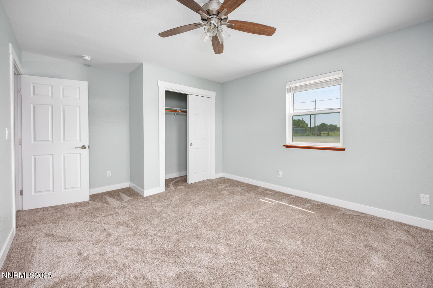 2011 Silver Circle Fallon, NV 89406 - Photo 16 of 33 16