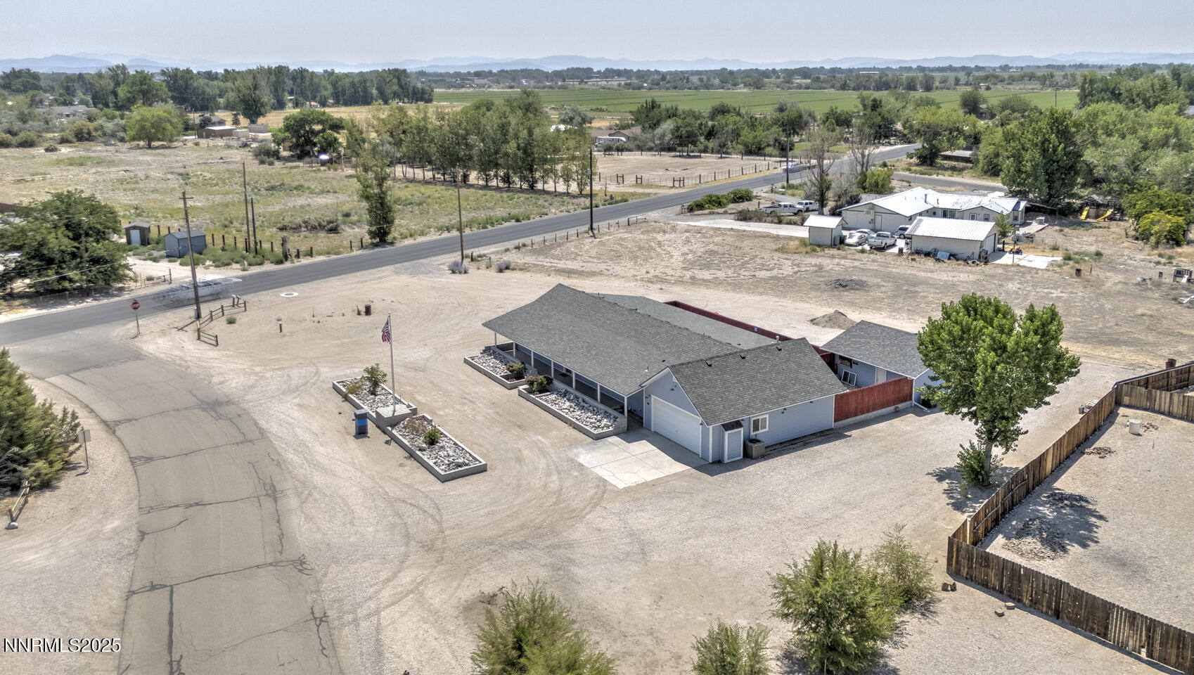 2011 Silver Circle Fallon, NV 89406 - Photo 29 of 33 29