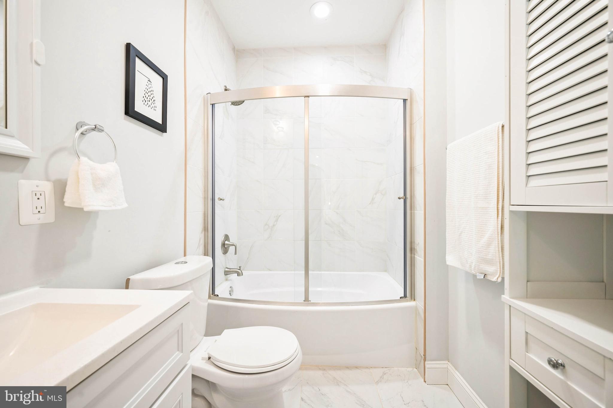 3110 Keswick Road Baltimore, MD 21211 - Photo 32 of 59 primary en-suite full bath