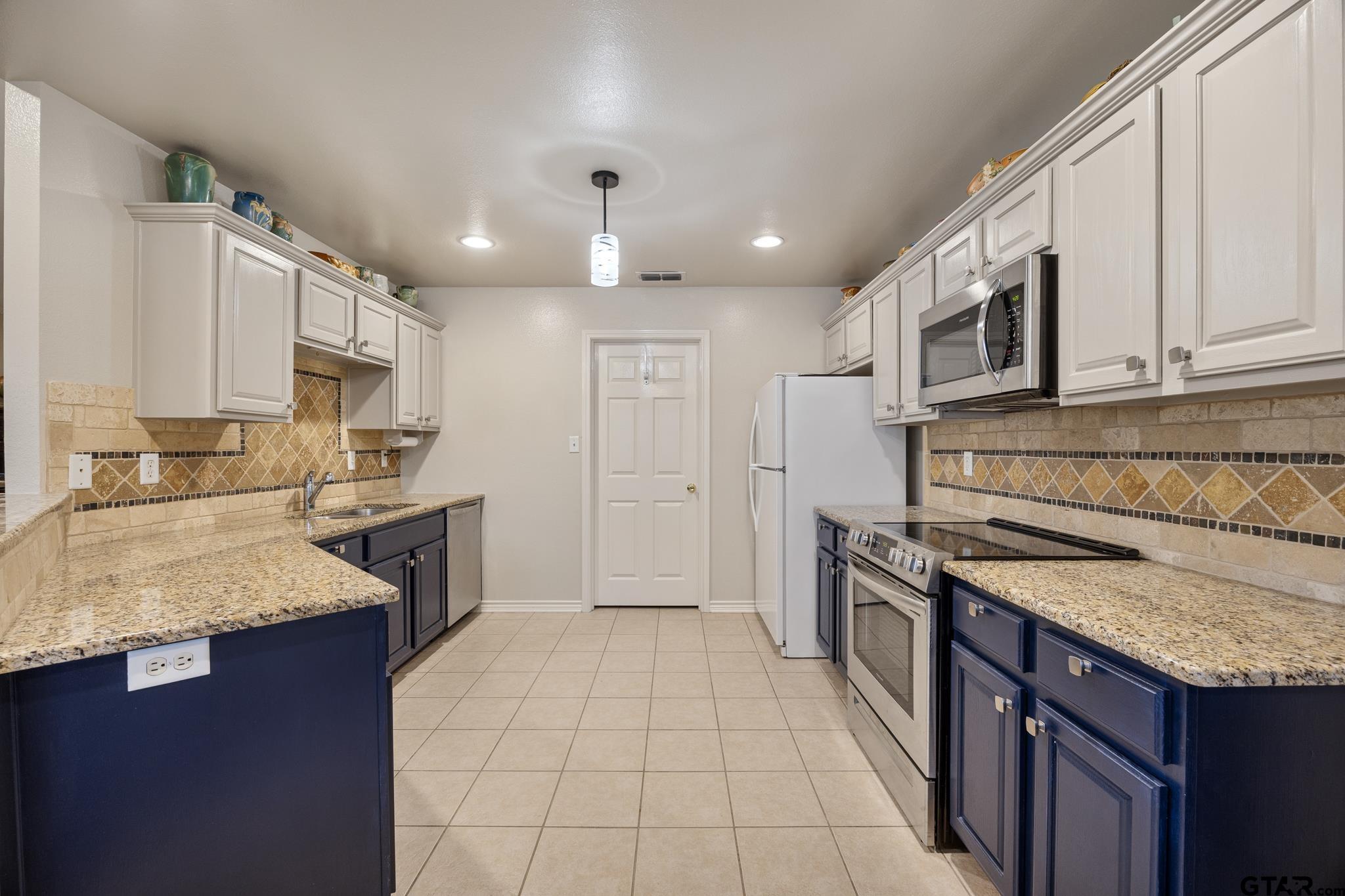 1521 Rice Road Tyler, TX 75703 - Photo 14 of 29