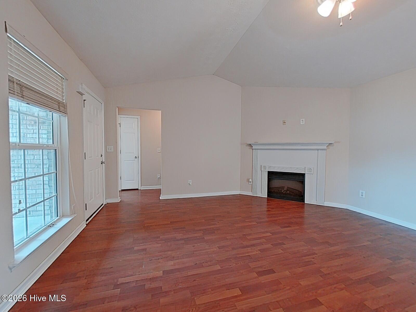 298 High Meadows Circle Grovetown, GA 30813 - Photo 6 of 21 Living Room (7)