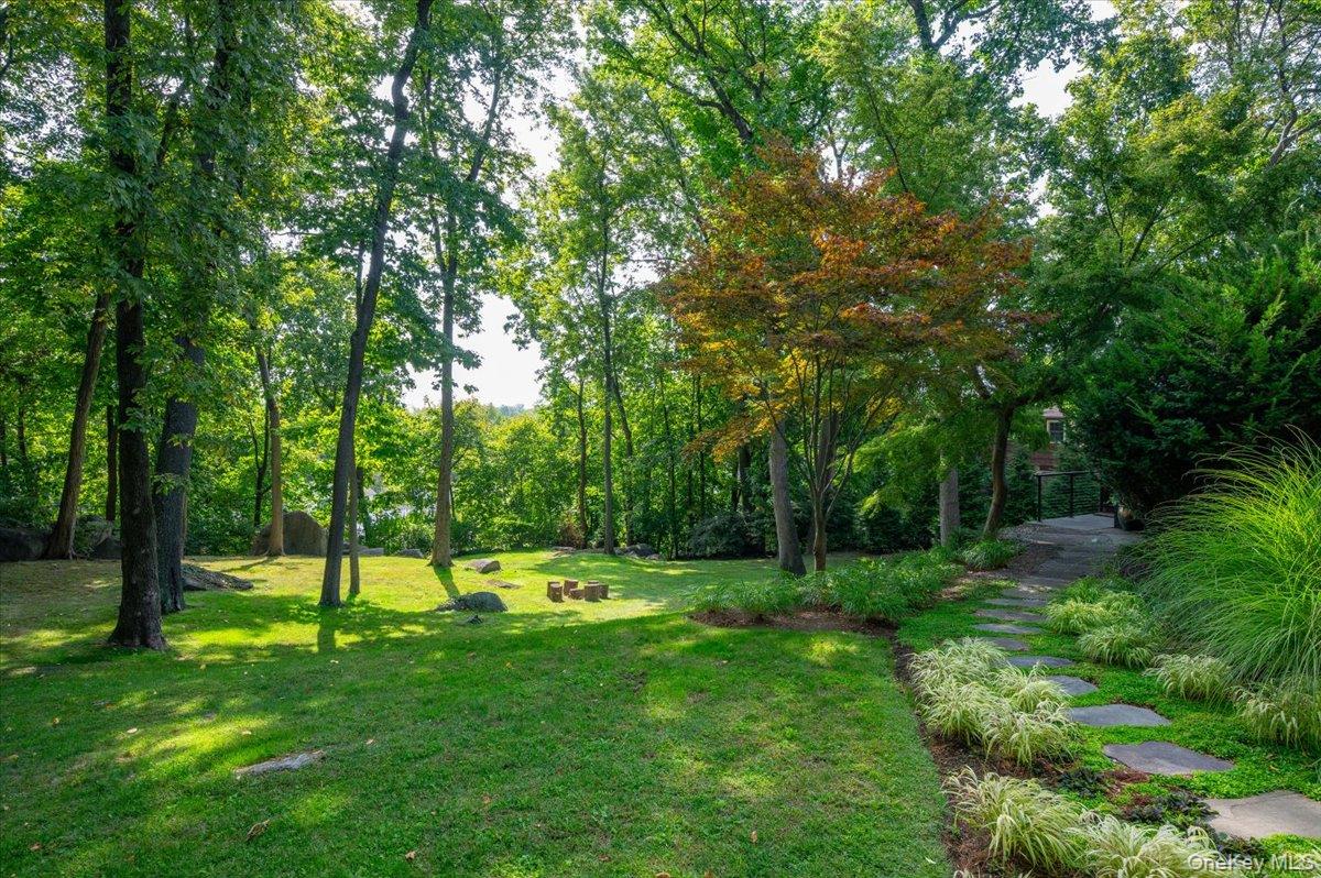 18 South Ridge Road Larchmont, NY 10538 - Photo 30 of 35 a view of a park with large trees