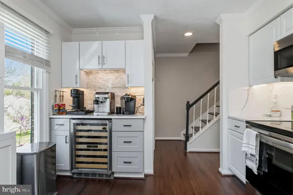 $595,000 | 7391 Stream Way, Springfield, VA 22152