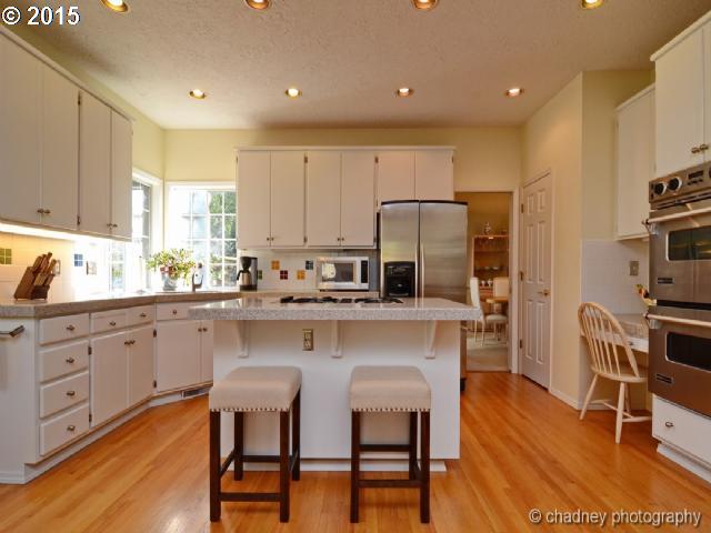 11010 Southwest 29th Court Portland, OR 97219 - Photo 4 of 16 Kitchen