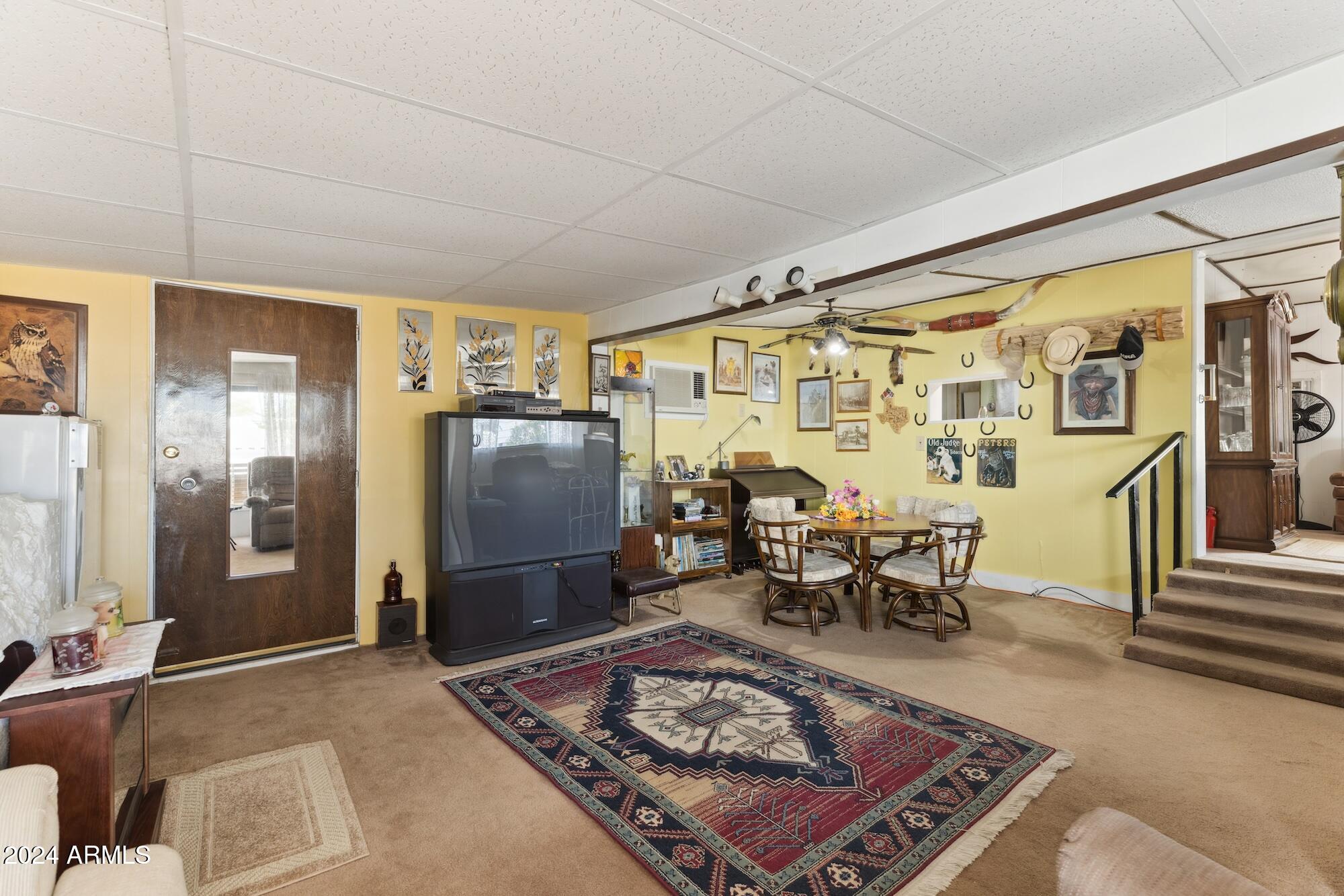 137 South Mountain Road Apache Junction, AZ 85120 - Photo 8 of 22 _H__5977