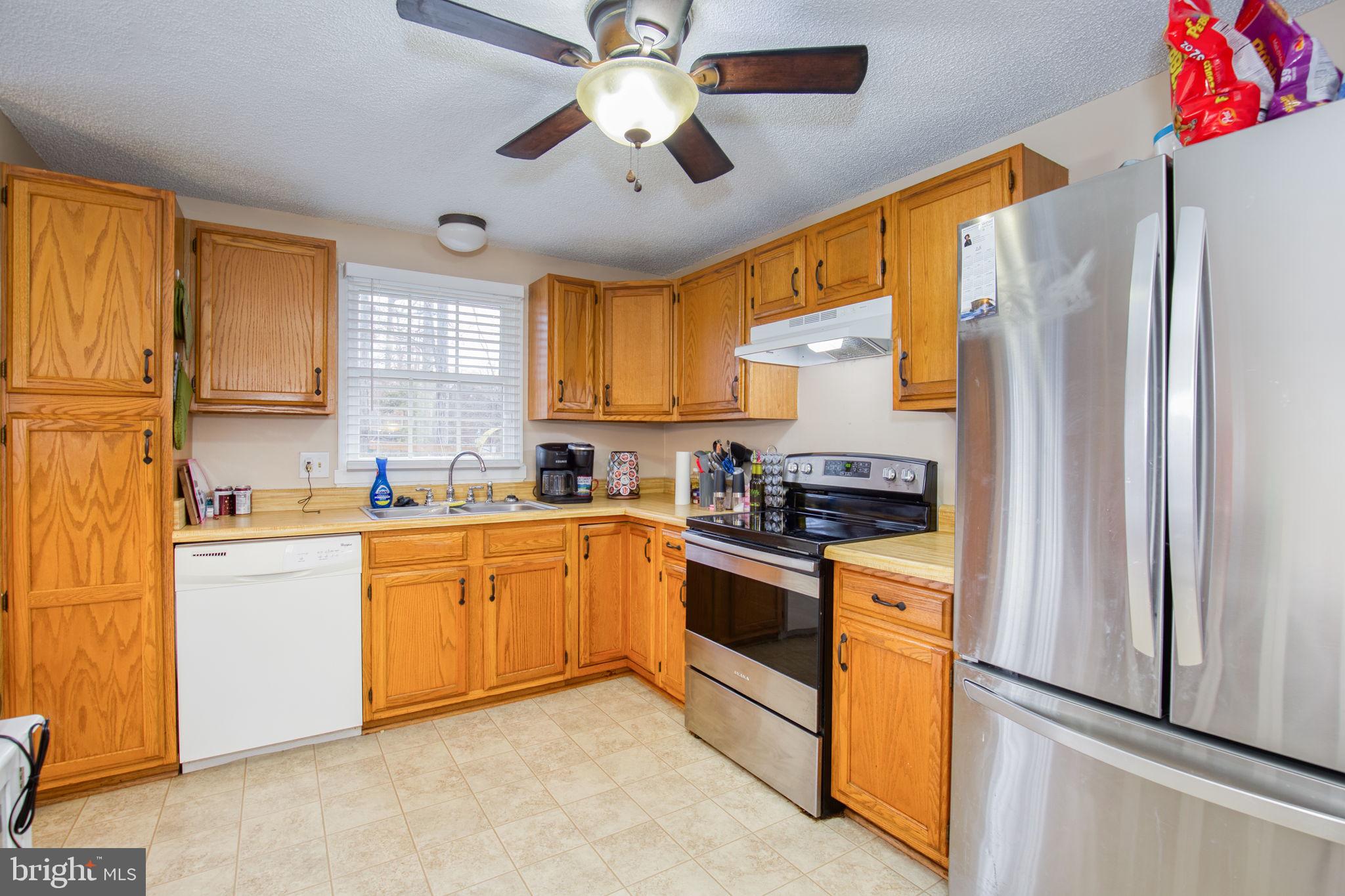 10721 Maple Ridge Drive Spotsylvania, VA 22553 - Photo 10 of 41