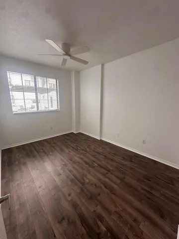 $4,400 | 233 South Federal Highway, Unit 208, Boca Raton, FL 33432