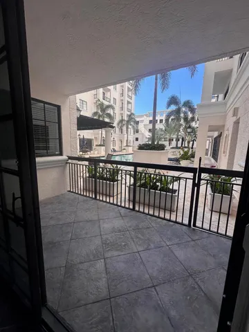 $4,400 | 233 South Federal Highway, Unit 208, Boca Raton, FL 33432