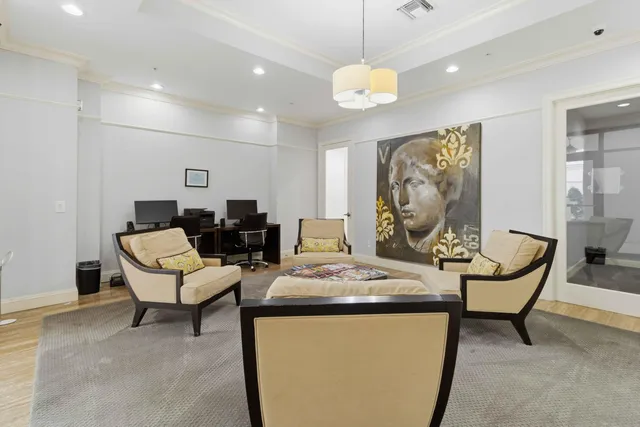 $4,100 | 233 South Federal Highway, Unit 208, Boca Raton, FL 33432