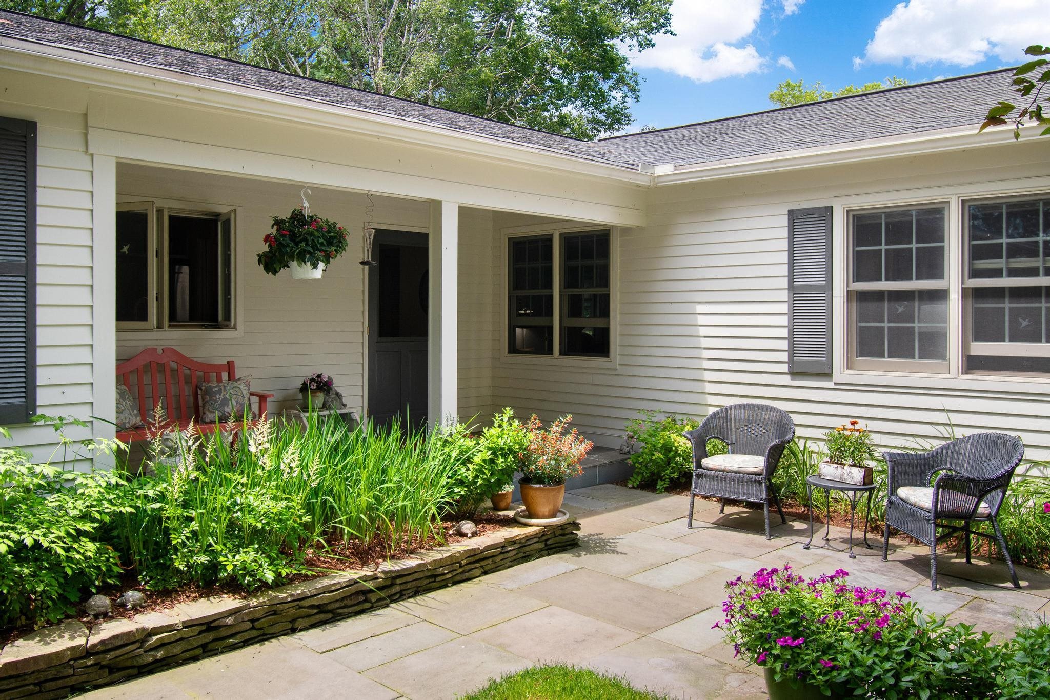 131 Hills Point Road Charlotte, VT 05445 - Photo 18 of 60