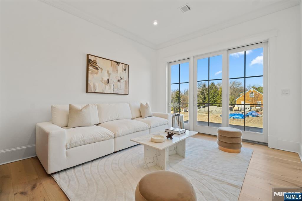 982 Closter Dock Road Alpine, NJ 07620 - Photo 11 of 23