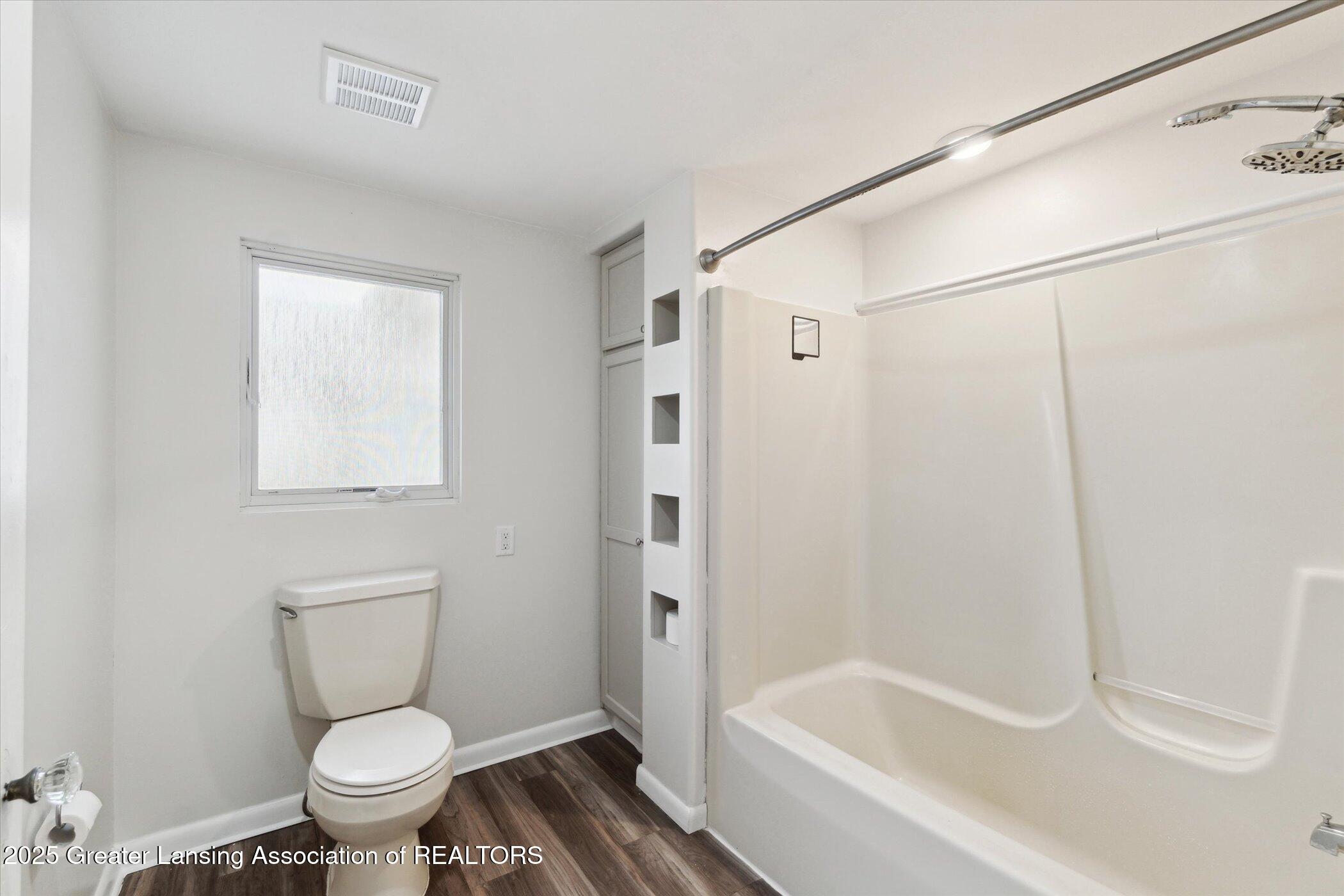 1801 North Sutton Road Jackson, MI 49201 - Photo 30 of 49 36-1801-N-Sutton-Rd-Jackson-MI-49202-Win