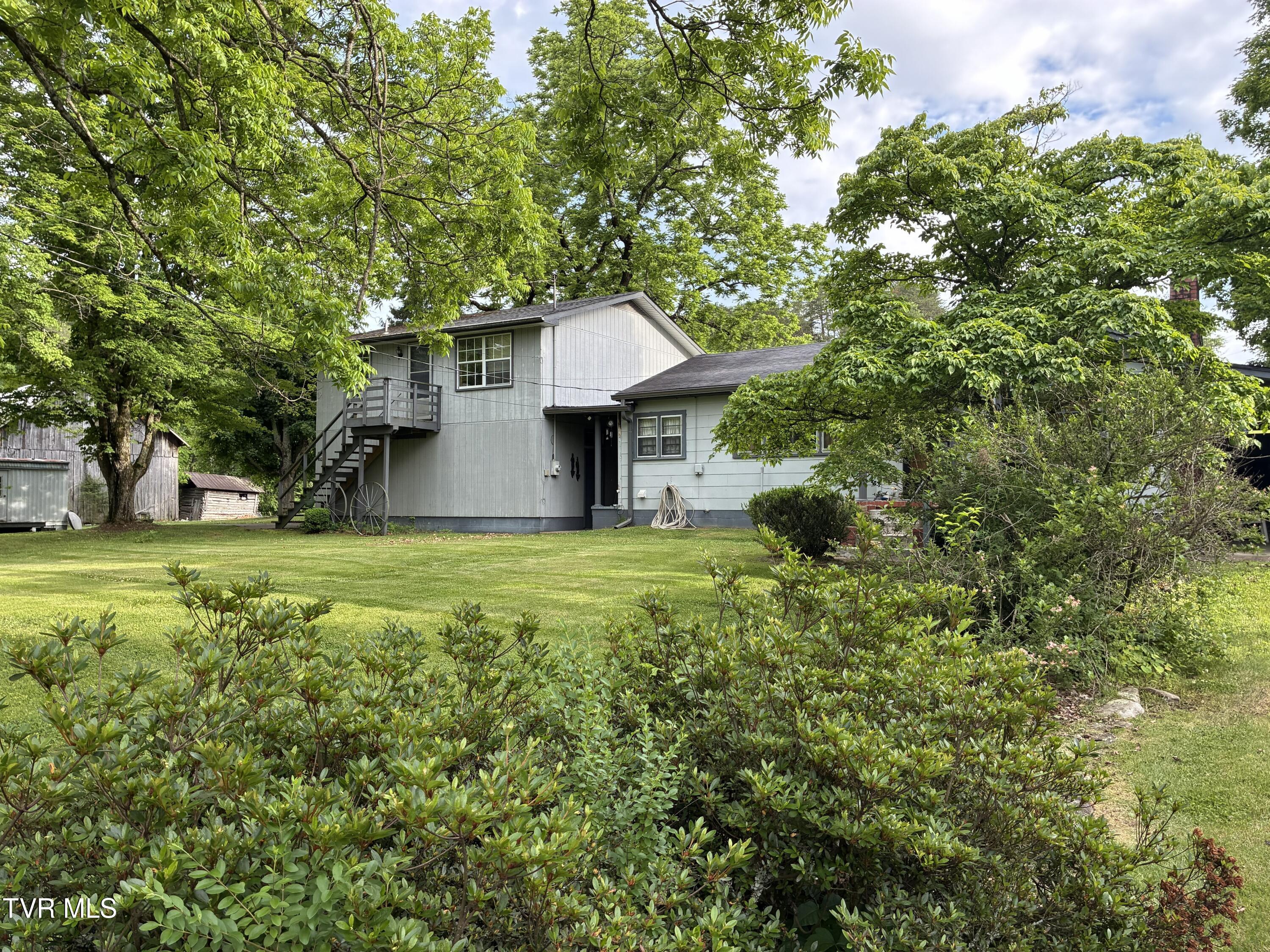 940 Middle Creek Road Afton, TN 37616 - Photo 29 of 80 Exterior view 11