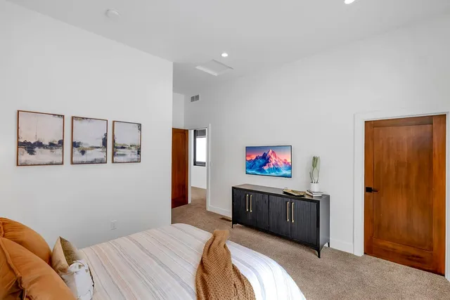 $2,595,000 | 100 Sugarloaf Place, Donnelly, ID 83615