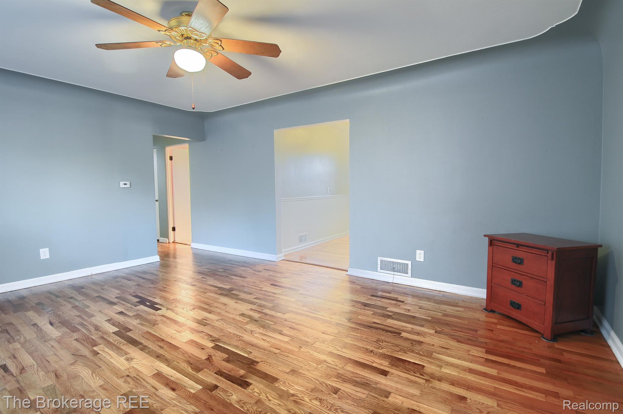 2051 Covert Road Burton, MI 48509 - Photo 20 of 35 Gallery Image 20