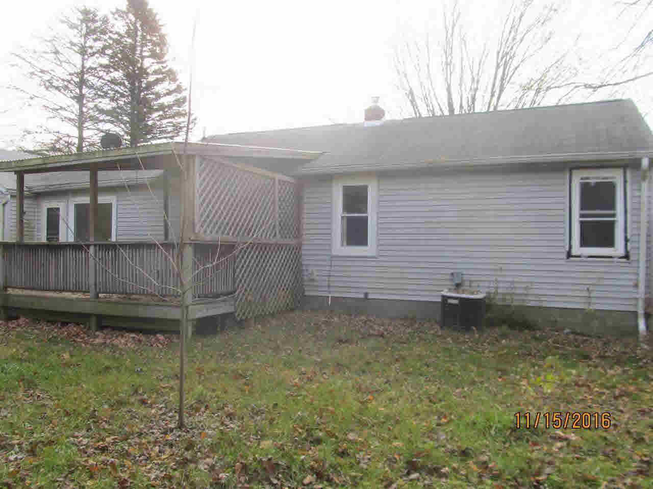 4195 Risedorph Street Burton, MI 48509 - Photo 5 of 16 21247121-4.JPG