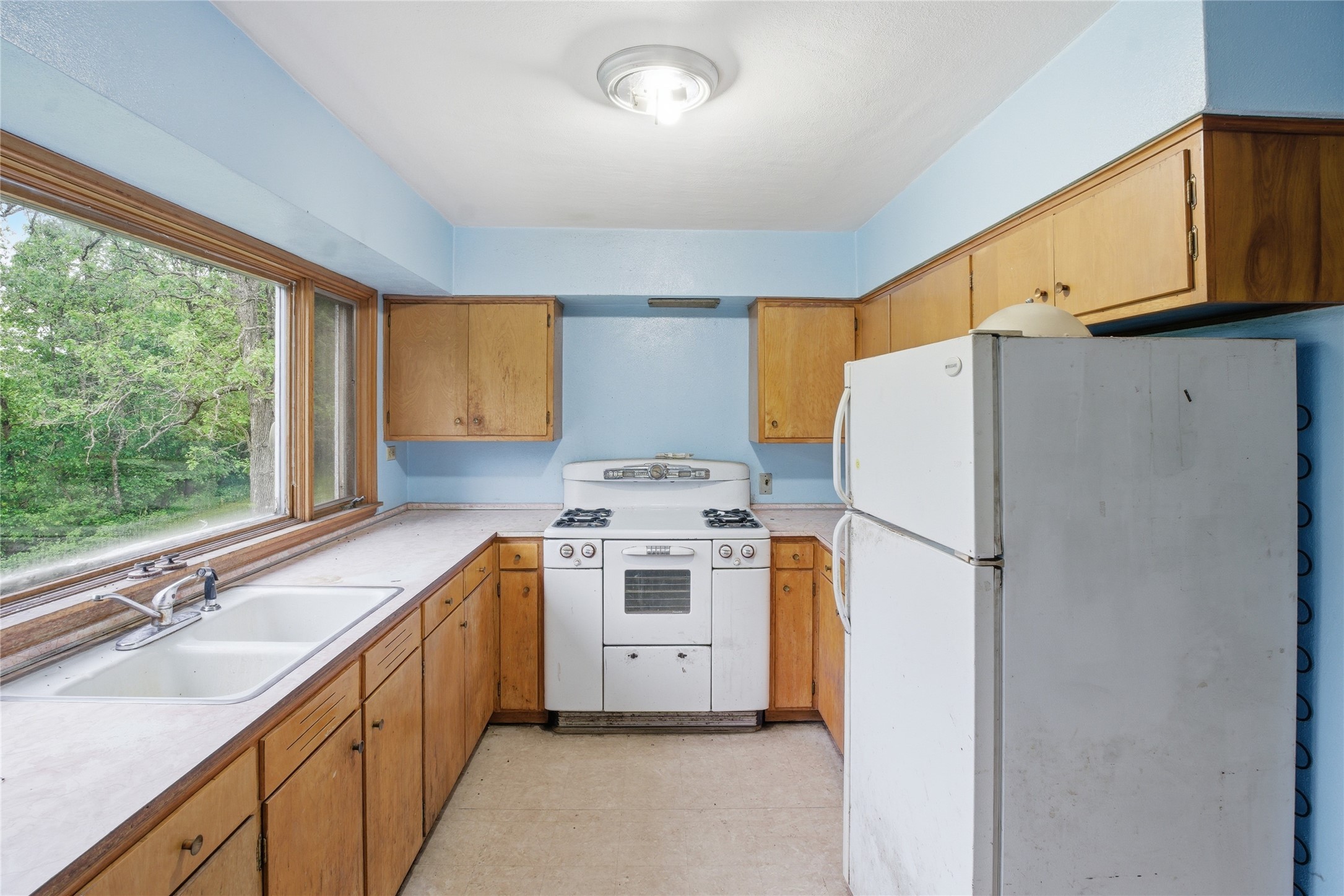7194 Nelson Road Eau Claire, WI 54701 - Photo 10 of 15