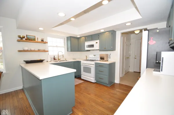 $610,000 | 12176 Crestwood Drive, Carmel, IN 46033