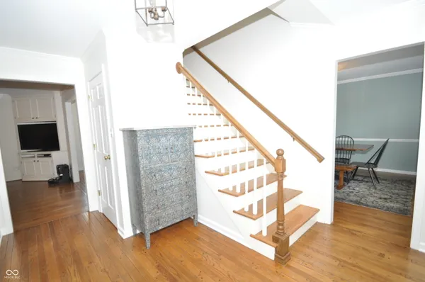 $610,000 | 12176 Crestwood Drive, Carmel, IN 46033