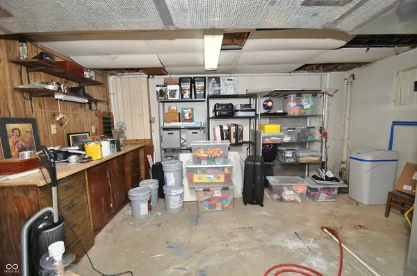 $610,000 | 12176 Crestwood Drive, Carmel, IN 46033