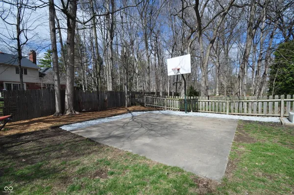 $610,000 | 12176 Crestwood Drive, Carmel, IN 46033