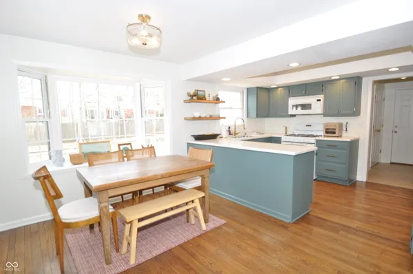 $610,000 | 12176 Crestwood Drive, Carmel, IN 46033