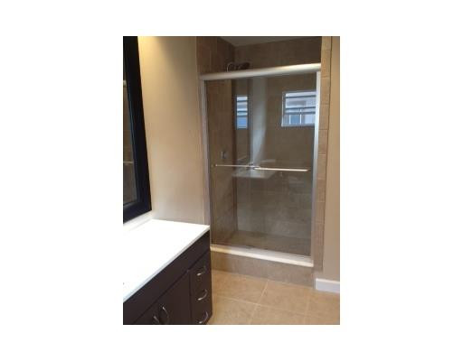 6093 Old Court Road, Unit 2410 Boca Raton, FL 33433 - Photo 6 of 13 Master Bath/Spa