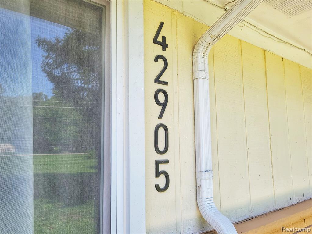 42905 Judd Road Belleville, MI 48111 - Photo 2 of 35