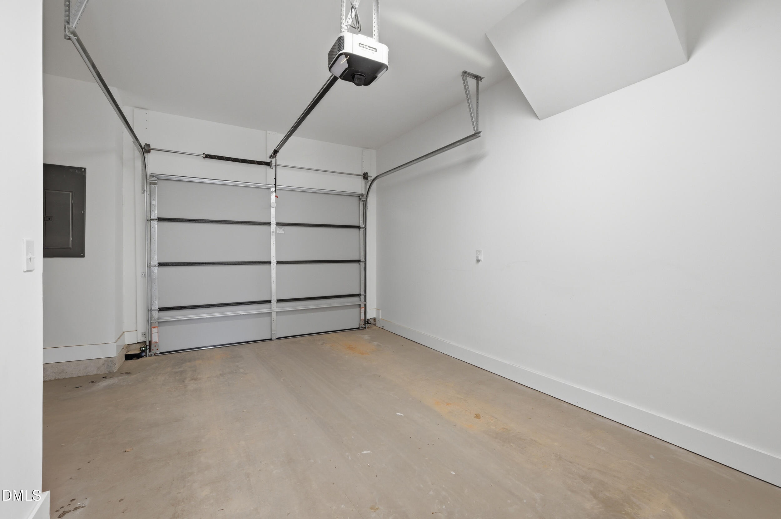 512 Gordon Street, Unit 607 Durham, NC 27701 - Photo 11 of 52 052