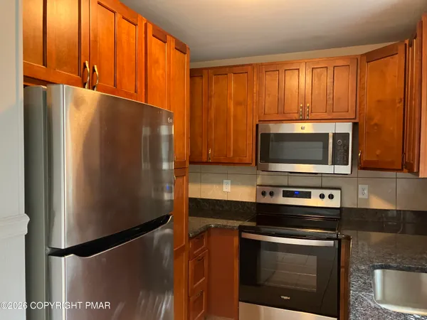 $2,295 | 70 Laurel Woods Circle, Albrightsville, PA 18210