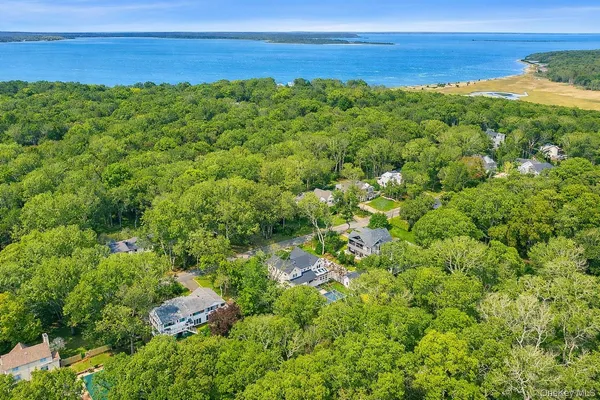 $4,995,000 | 12 Lincoln Street, Sag Harbor, NY 11963