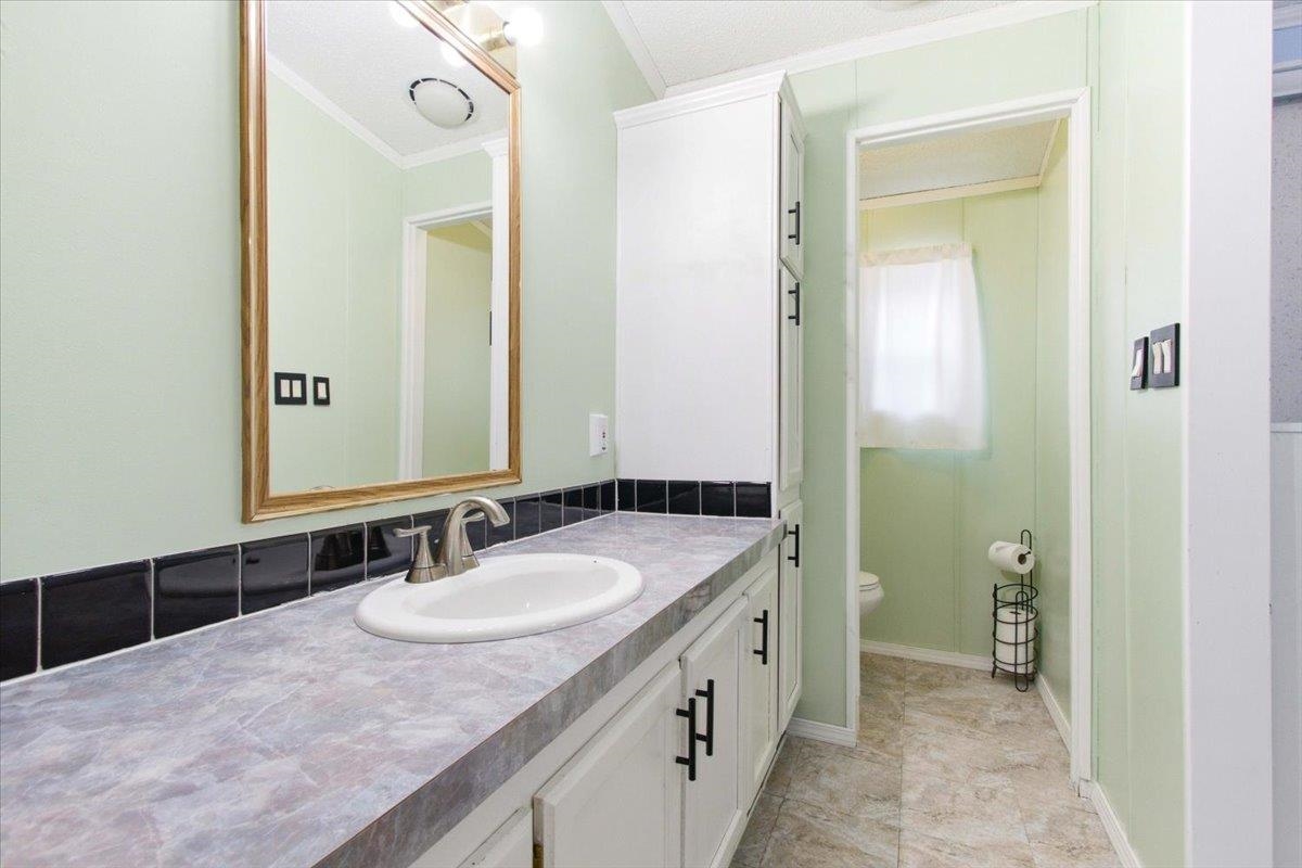 109 Deer Path Baraboo, WI 53913 - Photo 12 of 45